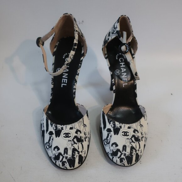 NWOB Authentic Chanel Black White Graphic Image Ankle Strap Heels 38.5 US/8.5 - Picture 2 of 13